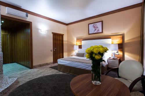 Angel Hotel