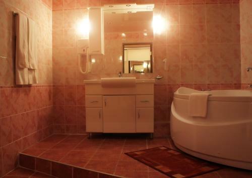 7 Nebo Hotel