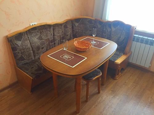 Apartment On Mashinostroiteley 25