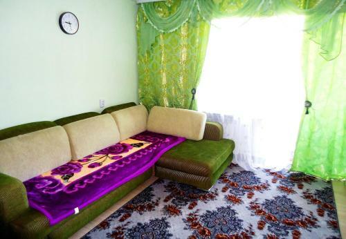 Apartment On Ugdanskaya St.
