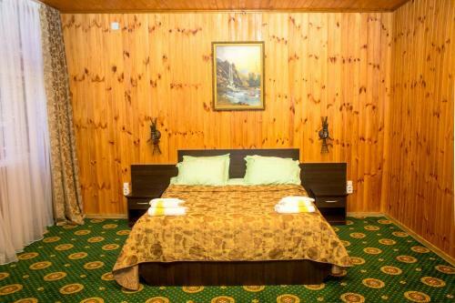 Hotel Snezhniy Bars Dombay