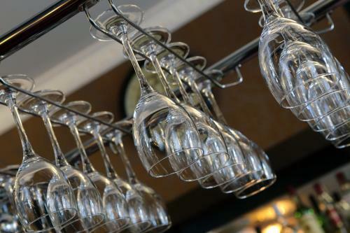 Hotel Snezhniy Bars Dombay