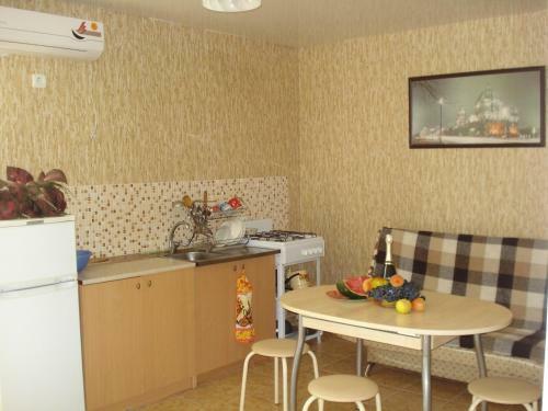 Strelnya-dolzhanskaya Apartments