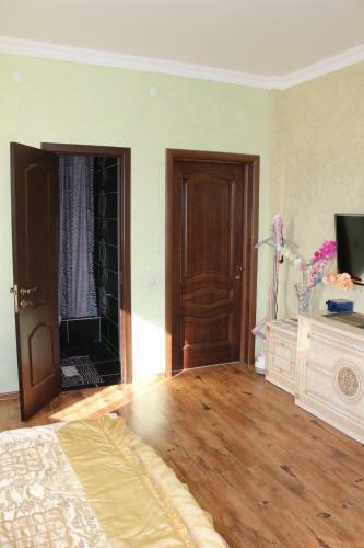 Hostal Guest House Moush