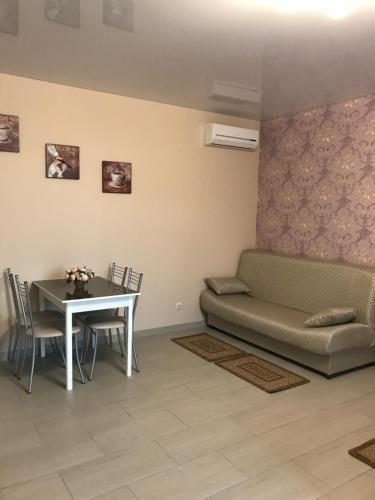 Apartamento Guest House On Kholostyakova 6