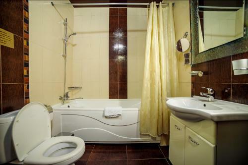 Paradeison Hotel