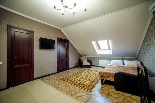 Paradeison Hotel