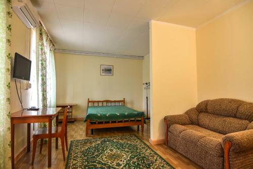 Hostal Guest House "golubaya Laguna"
