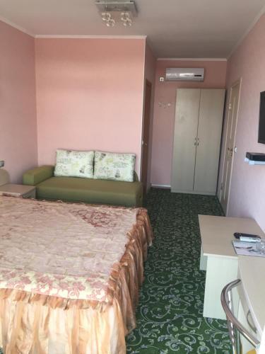 Hostal Guest House 222