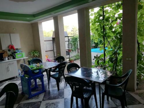 Hostal Lagrein Guest House