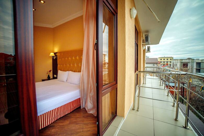 Hostal Hotel Mari