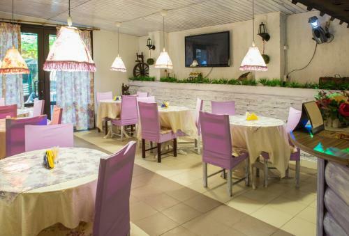 Hostal Roza Vetrov Guest House