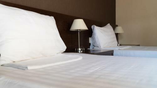 Hostal Villa Laguna Guest House