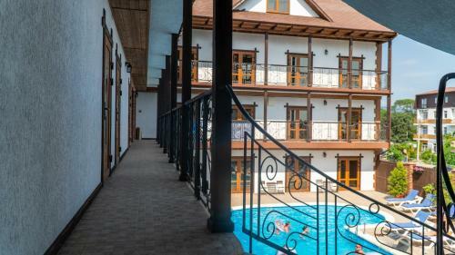 Hostal Villa Laguna Guest House