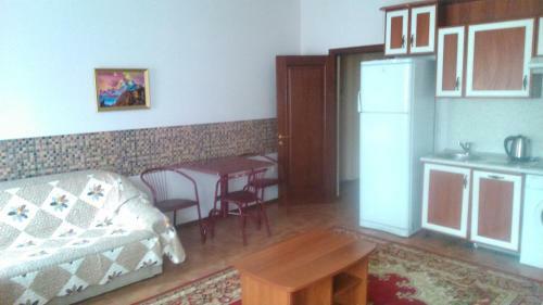 Hostal Raduzhnaya Guest House