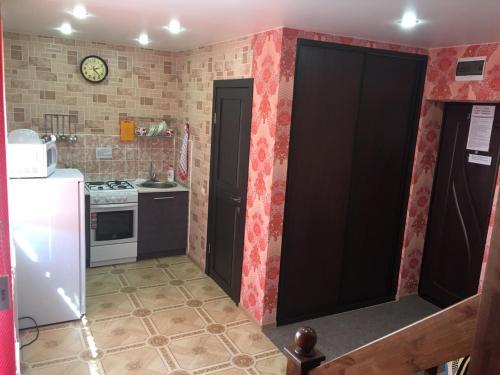 Hostal Apartment On Alpiyskaya