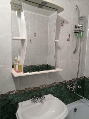 Apartament On Baikalskaya 102