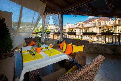 Marinus Hotel