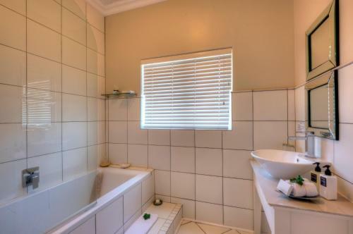 Hotel Hermanus Beach Villa