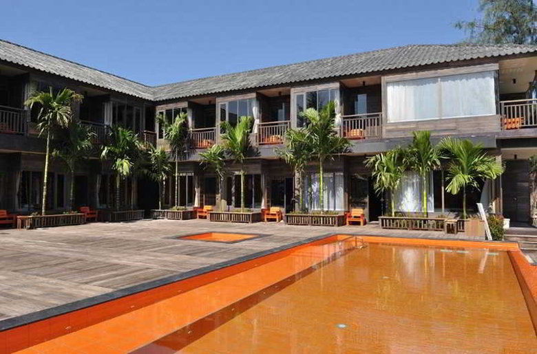 Hotel Baan Ploy Sea