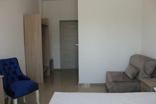 Hostal Vinograd Guest House
