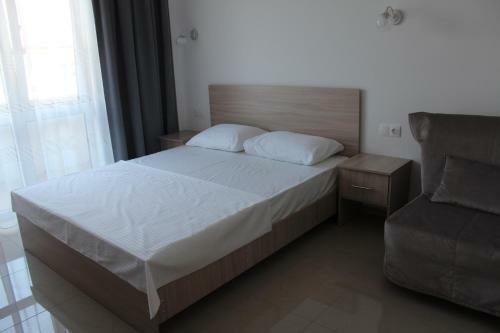 Hostal Vinograd Guest House