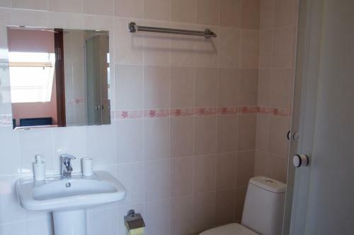 Hostal Guest House Alpina