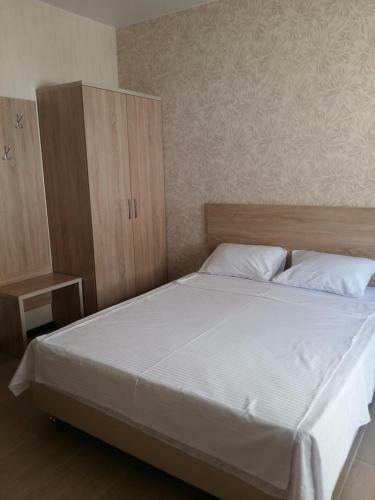 Hostal Guest House On Aleksandriyskiy