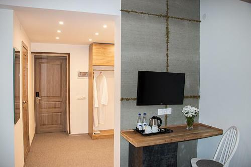 Honey Bridge Hotel