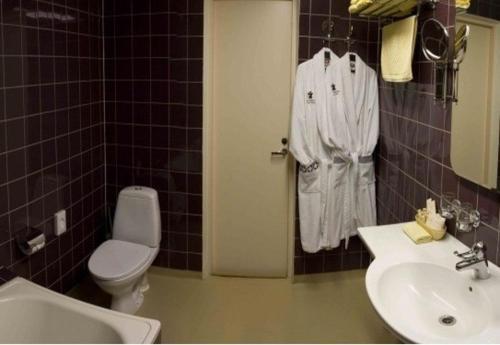 Hotel Cronwell Inn Ugra