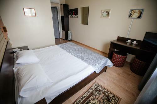 Guru Hotel