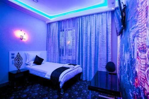 Hotel Enigma