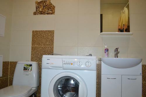 Apartment On Azina 15
