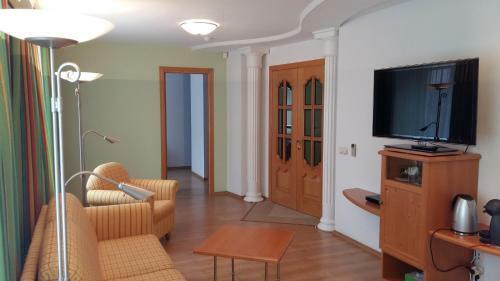 Hotel Dzemgi