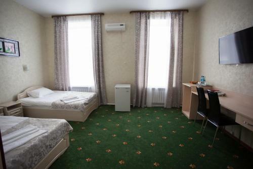 Hotel Cosmos