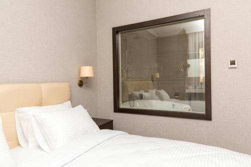 Meliton Hotel