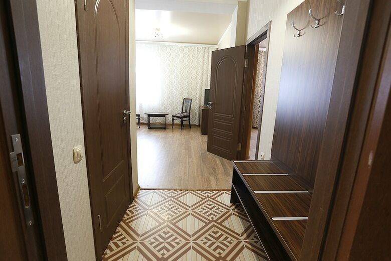 Hotel Ritsa Hall