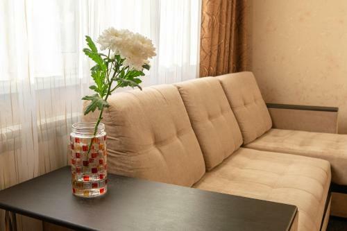 Apartments On Aviatorov 66