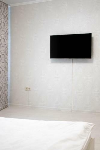 Adel Hotel