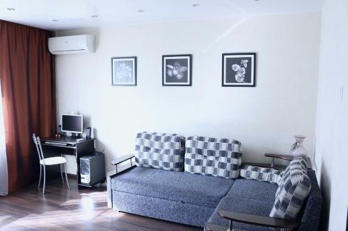 Apartment At Vzletnaya 24