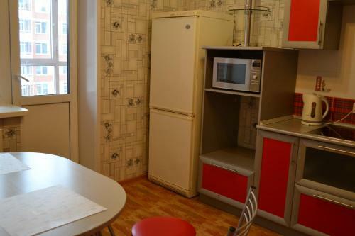Apartment On Aviatorov