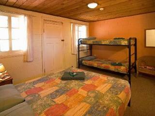 Hotel Glen Helen Resort