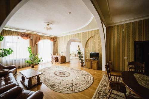 Hotel Roscha Nevest