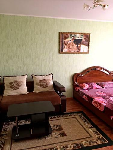 Apartments On Klykova 15