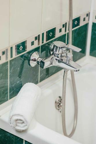 Avrora Business Hotel And Spa