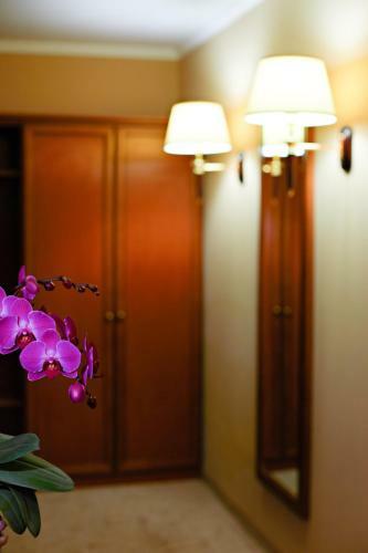 Avrora Business Hotel And Spa