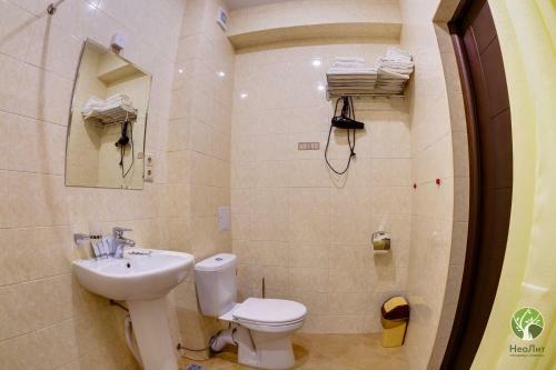 Hostal Hotel Laura