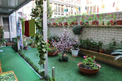 Hostal Guest House Lazurit Yug