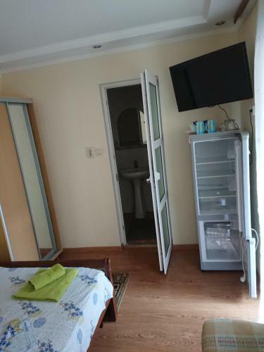 Hostal Guest House Lazurit Yug