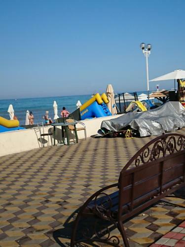 Hostal Guest House Lazurit Yug